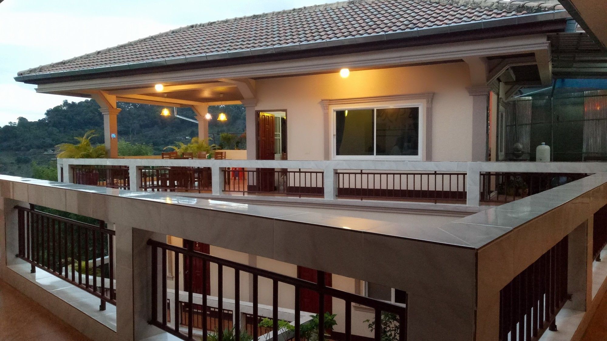 Happy House At Maesalong Hotel Чианг Рай Екстериор снимка